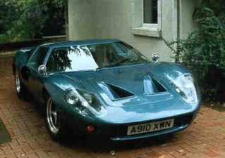 V8 GT40