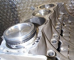 Fitting pistons