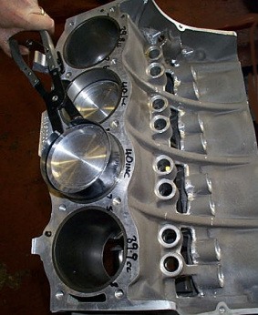 Fitting Pistons